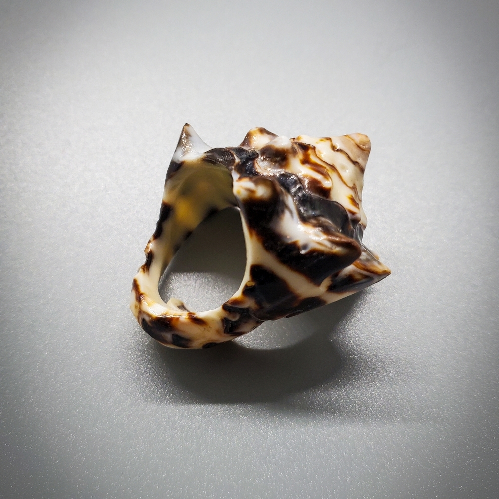 Ring - Picture 2 of 4